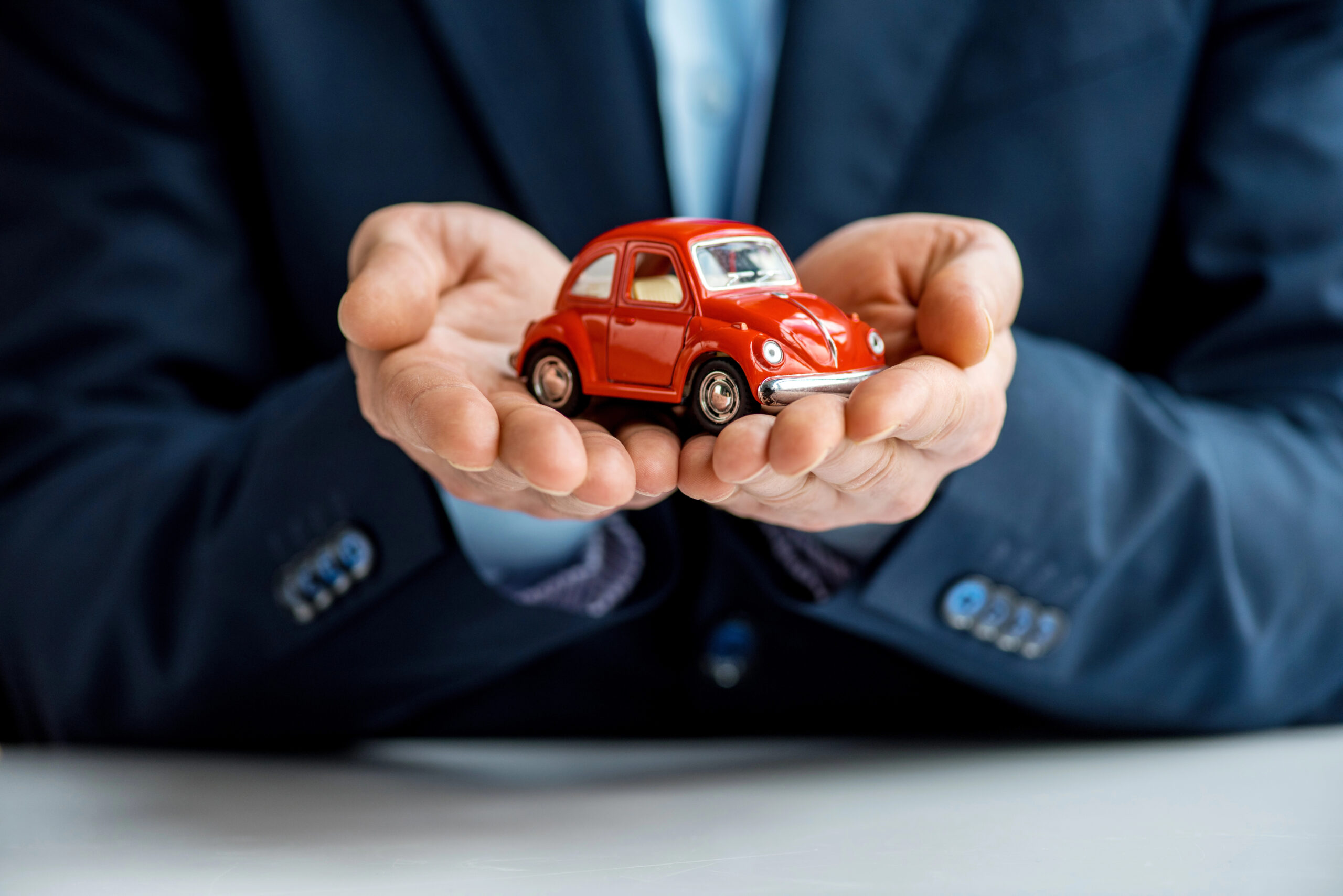 PKW_Vertragsrecht-Anwalt Rotes Auto wurde geblitzt